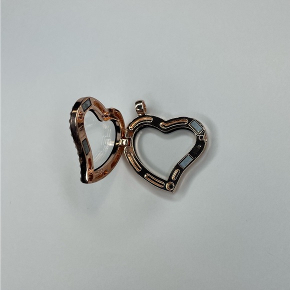 Gem Dazzle Heart Locket - Picture 8 of 8